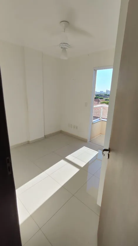 Alugar Apartamento / Padr&atilde;o em S&atilde;o Jos&eacute; do Rio Preto R$ 2.300,00 - Foto 10