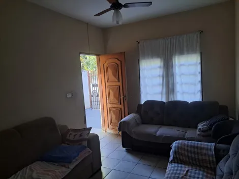 Alugar Casa / Padr&atilde;o em S&atilde;o Jos&eacute; do Rio Preto R$ 800,00 - Foto 3