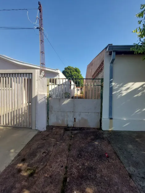 Alugar Casa / Padr&atilde;o em S&atilde;o Jos&eacute; do Rio Preto. apenas R$ 130.000,00