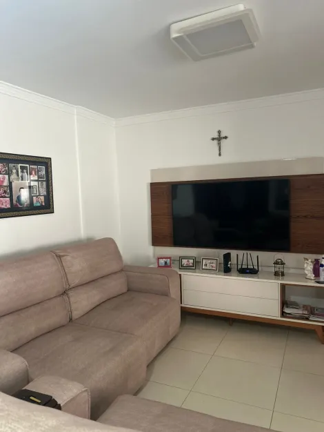 Alugar Apartamento / Padr&atilde;o em S&atilde;o Jos&eacute; do Rio Preto. apenas R$ 550.000,00