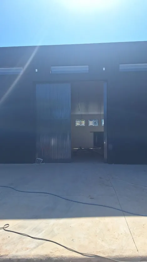 Alugar Comercial / Sal&atilde;o em Bady Bassitt. apenas R$ 3.000,00