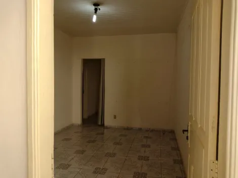 Alugar Casa / Padr&atilde;o em S&atilde;o Jos&eacute; do Rio Preto R$ 1.500,00 - Foto 4