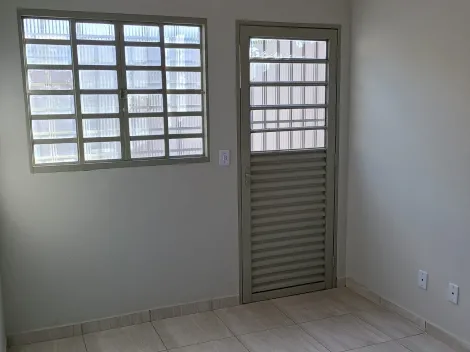 Alugar Casa / Padr&atilde;o em S&atilde;o Jos&eacute; do Rio Preto R$ 1.850,00 - Foto 13