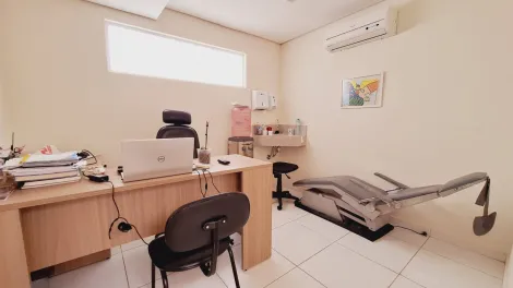 Comercial / Sala em S&atilde;o Jos&eacute; do Rio Preto 