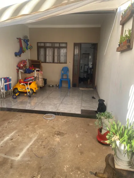 Comprar Casa / Sobrado em S&atilde;o Jos&eacute; do Rio Preto R$ 360.000,00 - Foto 2