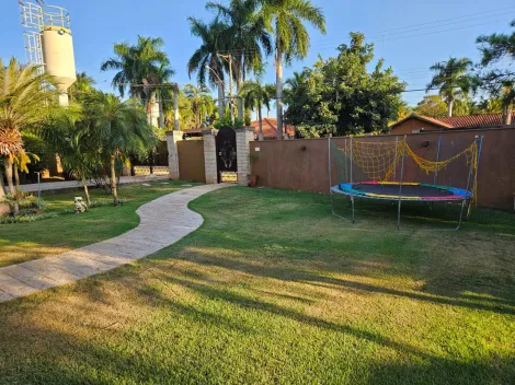 Casa / Condom&iacute;nio em Guapia&ccedil;u 