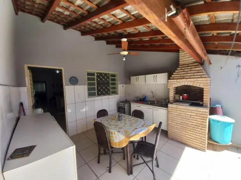 Alugar Casa / Padr&atilde;o em S&atilde;o Jos&eacute; do Rio Preto R$ 1.300,00 - Foto 3