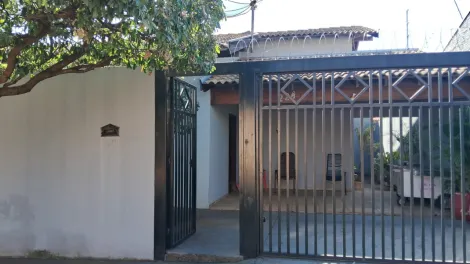 Alugar Casa / Padr&atilde;o em S&atilde;o Jos&eacute; do Rio Preto. apenas R$ 1.300,00