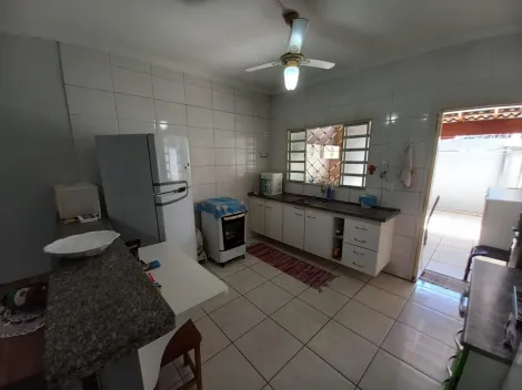 Alugar Casa / Padr&atilde;o em S&atilde;o Jos&eacute; do Rio Preto R$ 1.300,00 - Foto 9