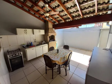 Alugar Casa / Padr&atilde;o em S&atilde;o Jos&eacute; do Rio Preto R$ 1.300,00 - Foto 2
