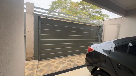 Casa / Padr&atilde;o em Votuporanga 