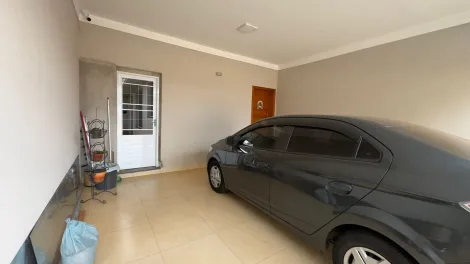 Comprar Casa / Padr&atilde;o em Votuporanga R$ 550.000,00 - Foto 3