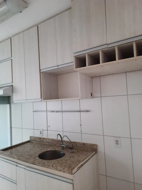 Alugar Apartamento / Padr&atilde;o em S&atilde;o Jos&eacute; do Rio Preto R$ 1.100,00 - Foto 9