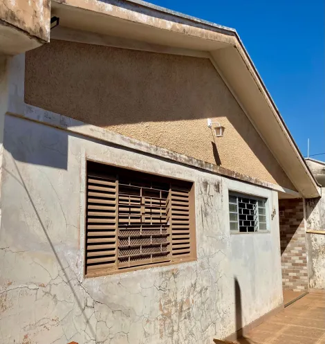 Alugar Casa / Padr&atilde;o em S&atilde;o Jos&eacute; do Rio Preto. apenas R$ 380.000,00
