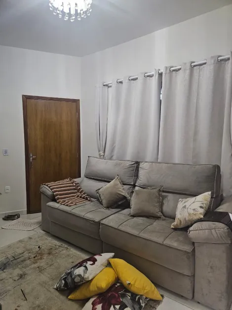 Casa / Padr&atilde;o em Mirassol 