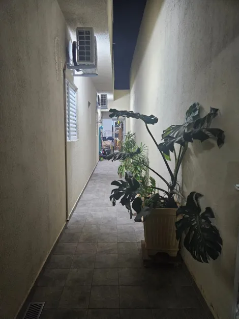 Comprar Casa / Padr&atilde;o em Mirassol R$ 420.000,00 - Foto 2