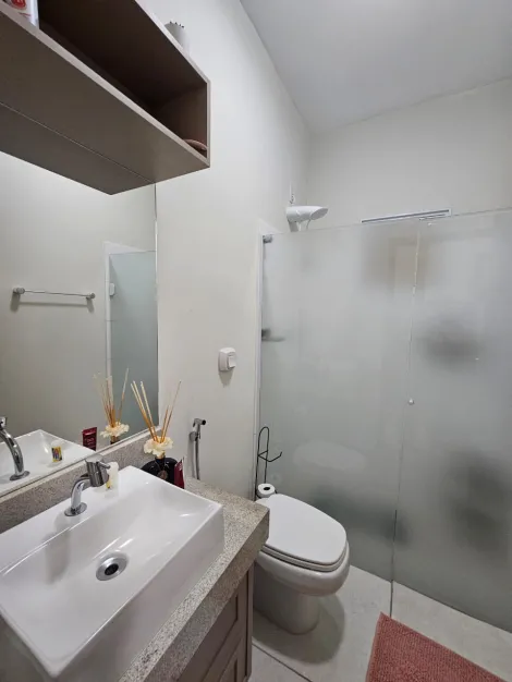 Comprar Casa / Padr&atilde;o em Mirassol R$ 420.000,00 - Foto 14