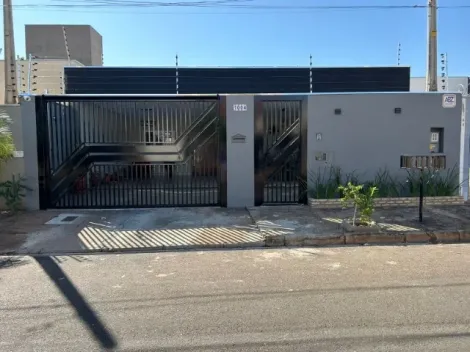 Alugar Casa / Padr&atilde;o em S&atilde;o Jos&eacute; do Rio Preto. apenas R$ 540.000,00