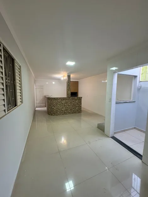 Alugar Casa / Padr&atilde;o em S&atilde;o Jos&eacute; do Rio Preto R$ 4.187,23 - Foto 2
