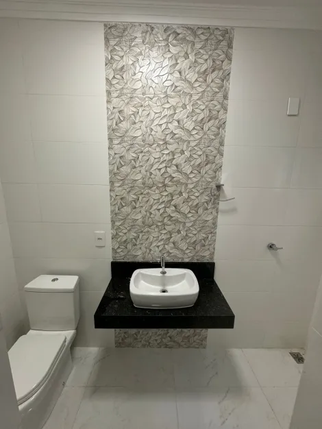 Alugar Casa / Padr&atilde;o em S&atilde;o Jos&eacute; do Rio Preto R$ 4.187,23 - Foto 8