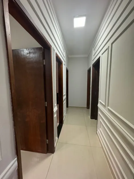 Alugar Casa / Padr&atilde;o em S&atilde;o Jos&eacute; do Rio Preto R$ 4.187,23 - Foto 13