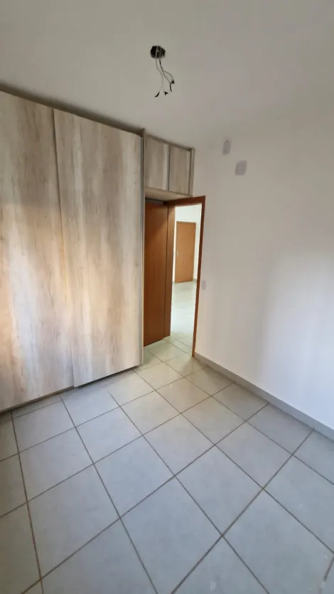 Alugar Apartamento / Padr&atilde;o em S&atilde;o Jos&eacute; do Rio Preto R$ 1.450,00 - Foto 9