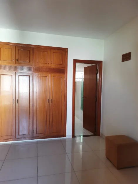 Alugar Apartamento / Padr&atilde;o em S&atilde;o Jos&eacute; do Rio Preto R$ 2.800,00 - Foto 11