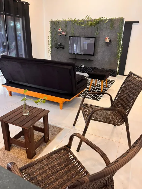 Alugar Casa / Condom&iacute;nio em Cedral. apenas R$ 4.000,00