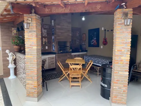 Alugar Casa / Padr&atilde;o em S&atilde;o Jos&eacute; do Rio Preto. apenas R$ 1.400,00