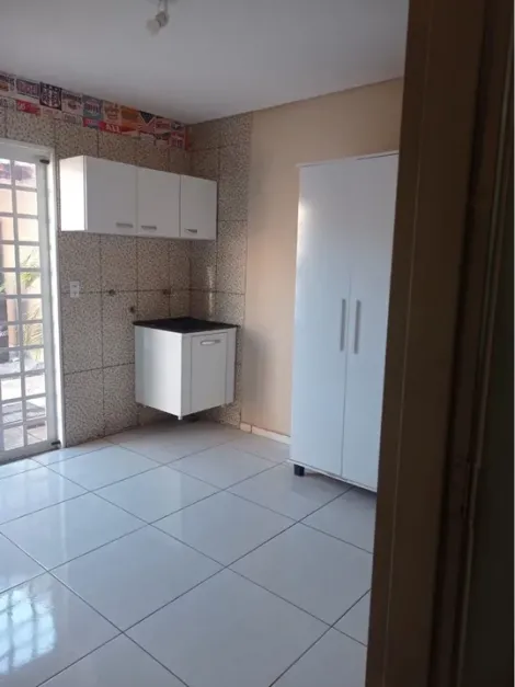 Alugar Casa / Padr&atilde;o em S&atilde;o Jos&eacute; do Rio Preto R$ 1.400,00 - Foto 6