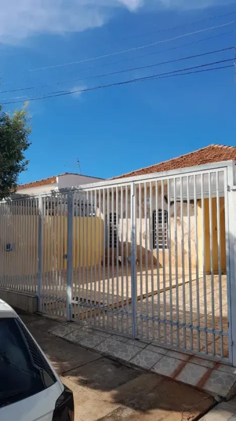 Alugar Casa / Padr&atilde;o em S&atilde;o Jos&eacute; do Rio Preto. apenas R$ 2.500,00