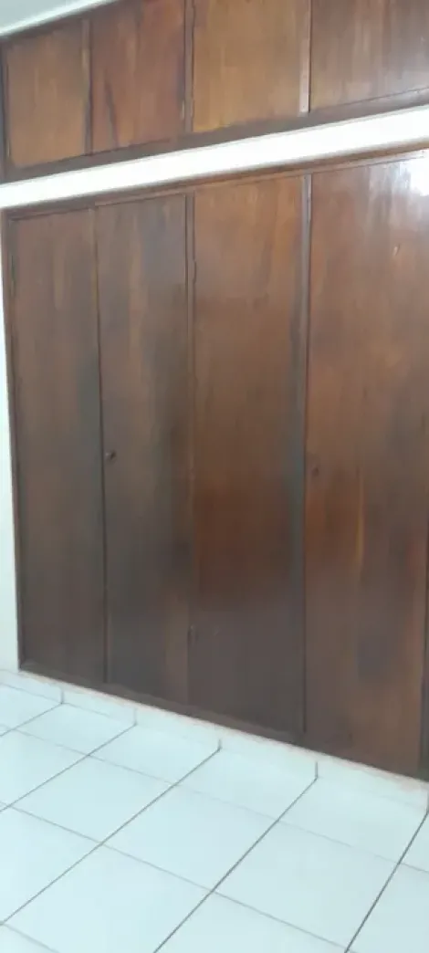 Comprar Casa / Padr&atilde;o em S&atilde;o Jos&eacute; do Rio Preto R$ 480.000,00 - Foto 4