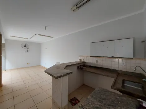 Alugar Casa / Padr&atilde;o em S&atilde;o Jos&eacute; do Rio Preto R$ 3.200,00 - Foto 16