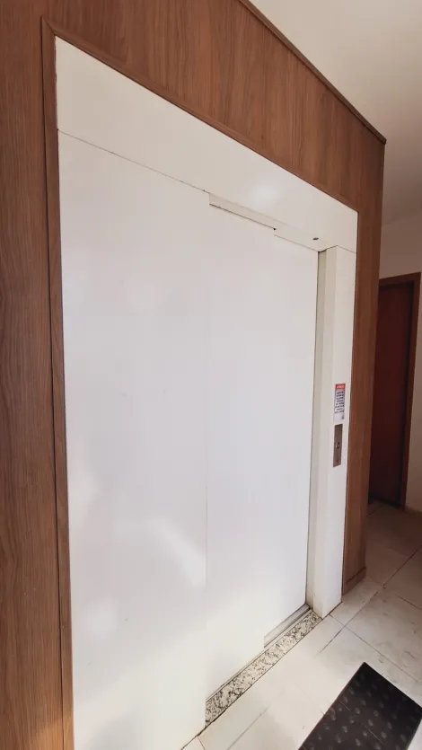 Alugar Apartamento / Padr&atilde;o em S&atilde;o Jos&eacute; do Rio Preto R$ 950,00 - Foto 14