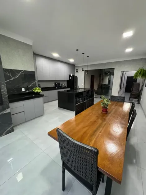 Comprar Casa / Padr&atilde;o em S&atilde;o Jos&eacute; do Rio Preto R$ 640.000,00 - Foto 2