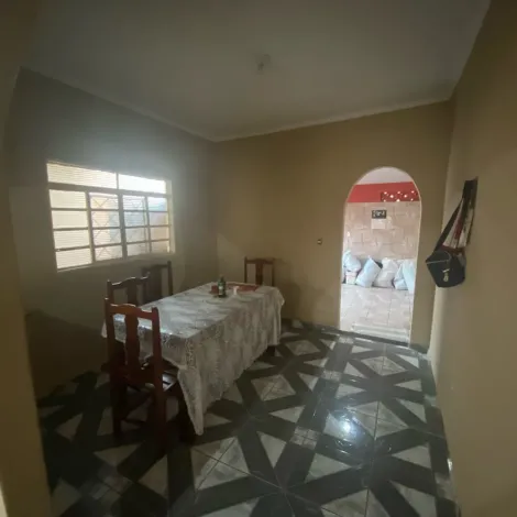 Alugar Casa / Padr&atilde;o em S&atilde;o Jos&eacute; do Rio Preto R$ 1.500,00 - Foto 4