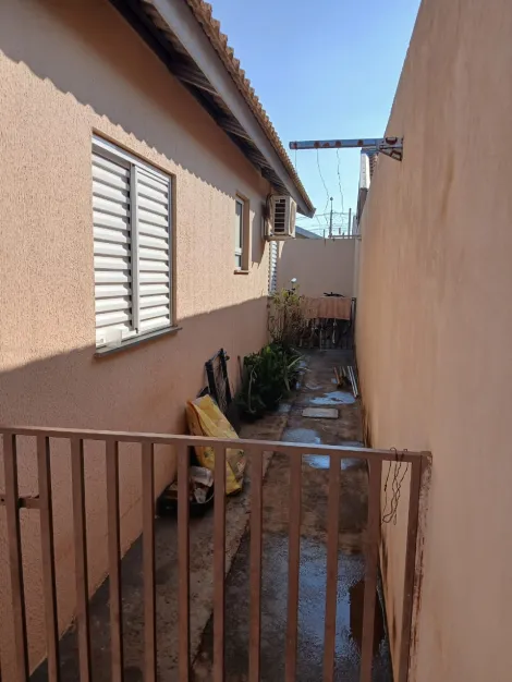 Alugar Casa / Padr&atilde;o em S&atilde;o Jos&eacute; do Rio Preto R$ 800,00 - Foto 5