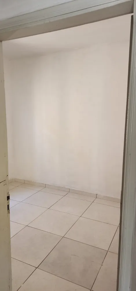 Alugar Casa / Padr&atilde;o em S&atilde;o Jos&eacute; do Rio Preto R$ 1.500,00 - Foto 16
