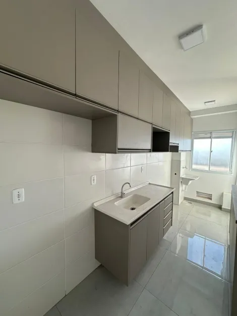 Alugar Apartamento / Padr&atilde;o em S&atilde;o Jos&eacute; do Rio Preto. apenas R$ 1.800,00