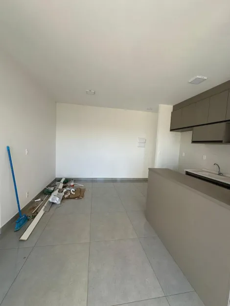 Alugar Apartamento / Padr&atilde;o em S&atilde;o Jos&eacute; do Rio Preto R$ 1.800,00 - Foto 2
