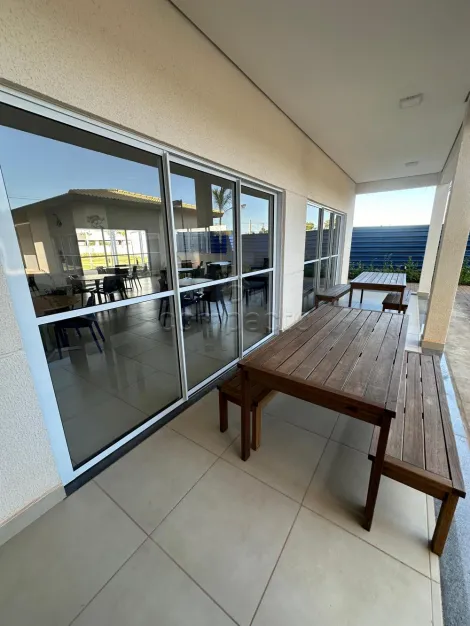 Alugar Apartamento / Padr&atilde;o em S&atilde;o Jos&eacute; do Rio Preto R$ 1.800,00 - Foto 14