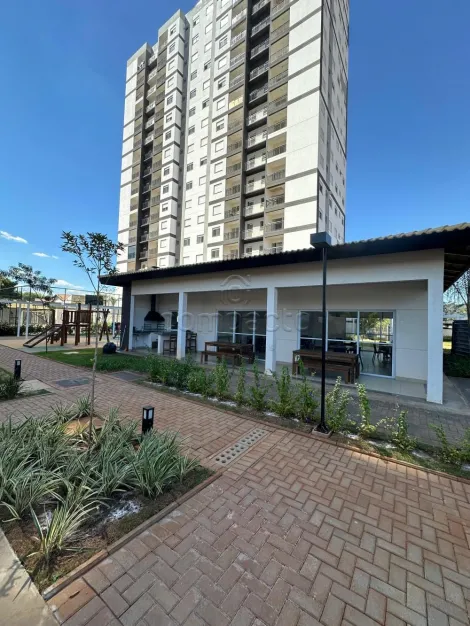 Alugar Apartamento / Padr&atilde;o em S&atilde;o Jos&eacute; do Rio Preto R$ 1.800,00 - Foto 15