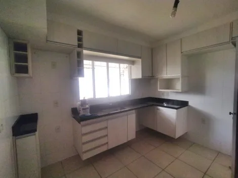 Alugar Casa / Padr&atilde;o em S&atilde;o Jos&eacute; do Rio Preto R$ 1.700,00 - Foto 4