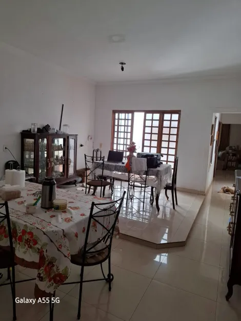 Comprar Casa / Padr&atilde;o em S&atilde;o Jos&eacute; do Rio Preto R$ 320.000,00 - Foto 3