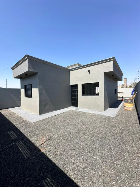 Alugar Casa / Padr&atilde;o em S&atilde;o Jos&eacute; do Rio Preto. apenas R$ 300.000,00