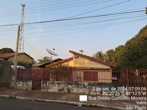 Comprar Casa / Padr&atilde;o em Ic&eacute;m R$ 425.000,00 - Foto 3