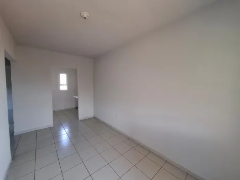 Alugar Casa / Padr&atilde;o em S&atilde;o Jos&eacute; do Rio Preto. apenas R$ 900,00