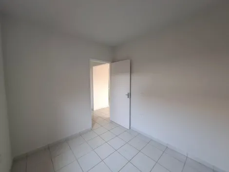 Alugar Casa / Padr&atilde;o em S&atilde;o Jos&eacute; do Rio Preto R$ 900,00 - Foto 5