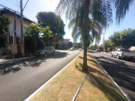 Casa / Condom&iacute;nio em S&atilde;o Jos&eacute; do Rio Preto 
