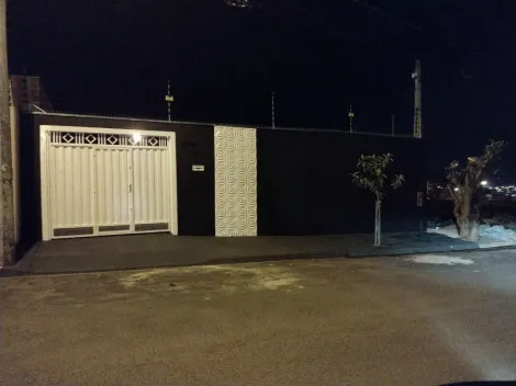 Alugar Casa / Padr&atilde;o em Bady Bassitt. apenas R$ 380.000,00